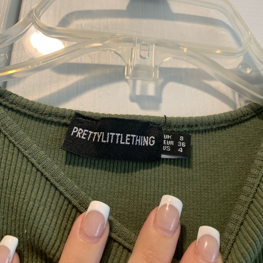 NWOT PrettyLittleThing Green Maxi Dress - Picture 3 of 8